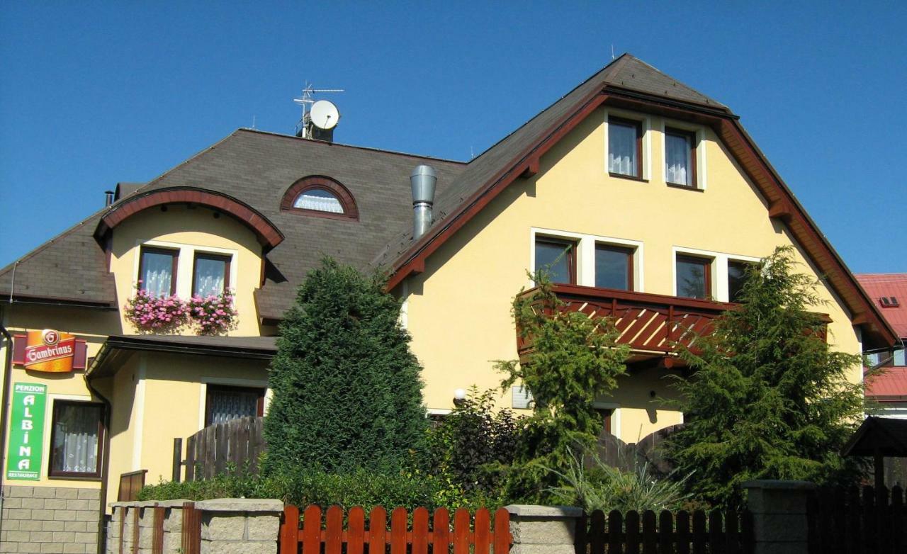 Penzion Albina - Restaurace Vysoké nad Jizerou Zewnętrze zdjęcie